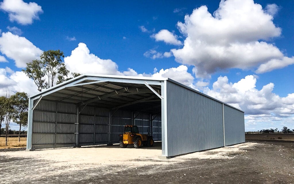 Open Ended Drive through farm shed in Dalby, Qld for heavy Vehicle storage and maintenance